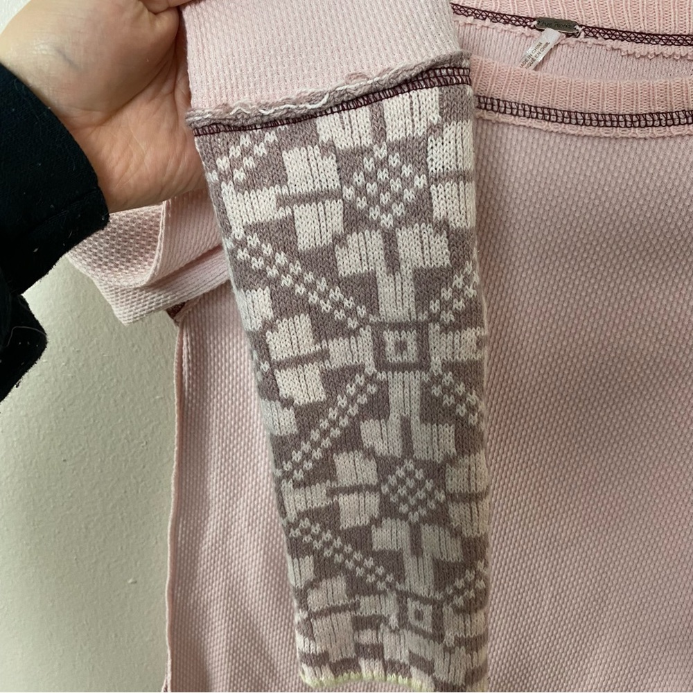 Free People She’s Reversible Cuff Thermal Top in Dreamt Kiss - Picture 3 of 9